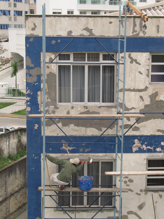 foto 4 reforma sem EPIs fun