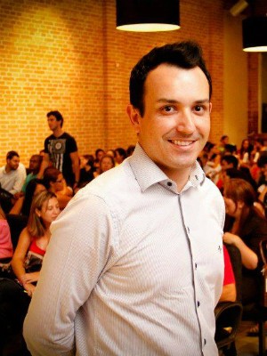 gest&atilde;o de paulo sindico por tres anos