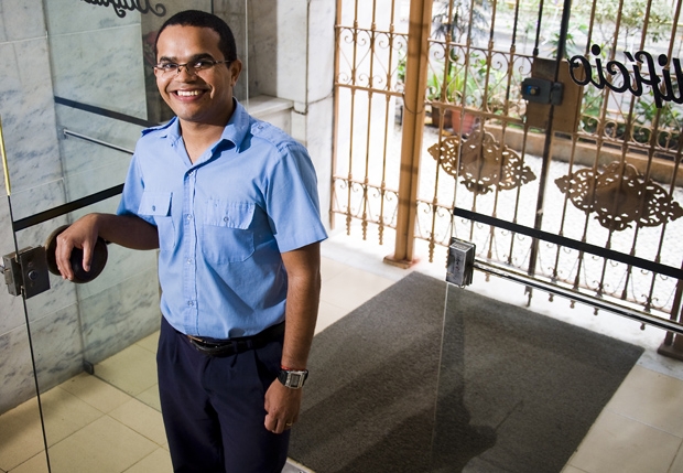 Porteiro sim, e com orgulho!