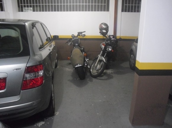 Aumento da frota de motocicletas gera problemas de espaço nos condomínios
