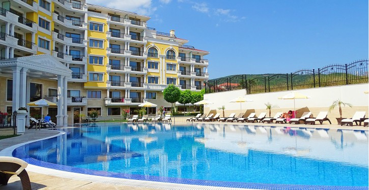 Condomínios estabelecem regras de segurança para crianças na piscina