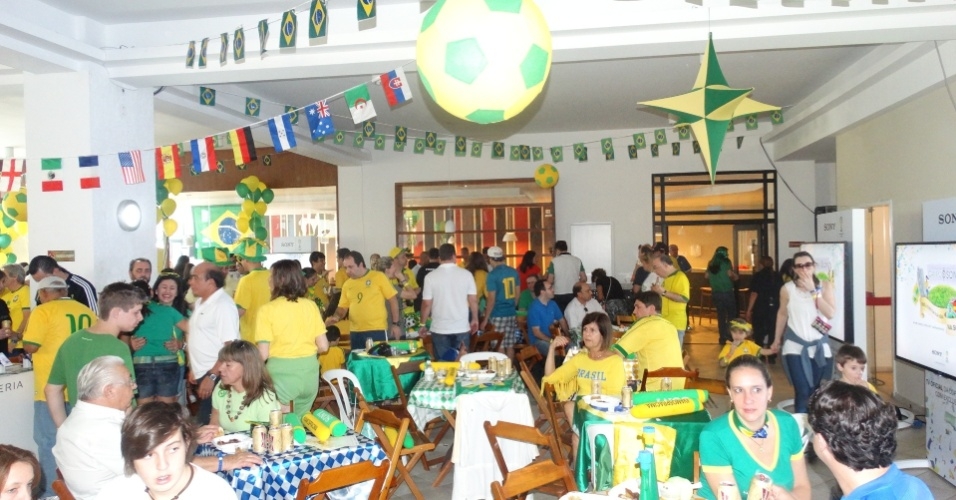 Copa do Mundo:  moradores na torcida