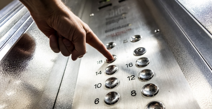Precisando modernizar o seu elevador?