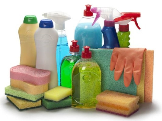 Atenção para a saúde ocupacional de quem trabalha na limpeza