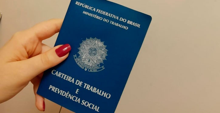 Primeira parcela do 13º salário deve ser paga até 30 de novembro