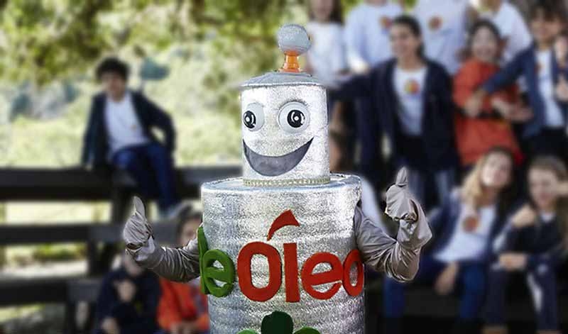 ACIF oferece programa para descarte correto do óleo de cozinha em Florianópolis