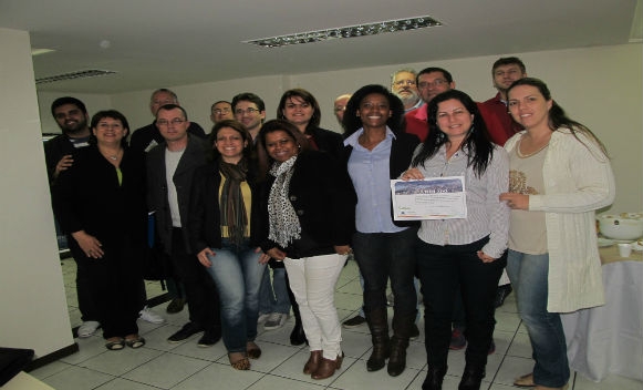 Curso de administração qualifica profissionais