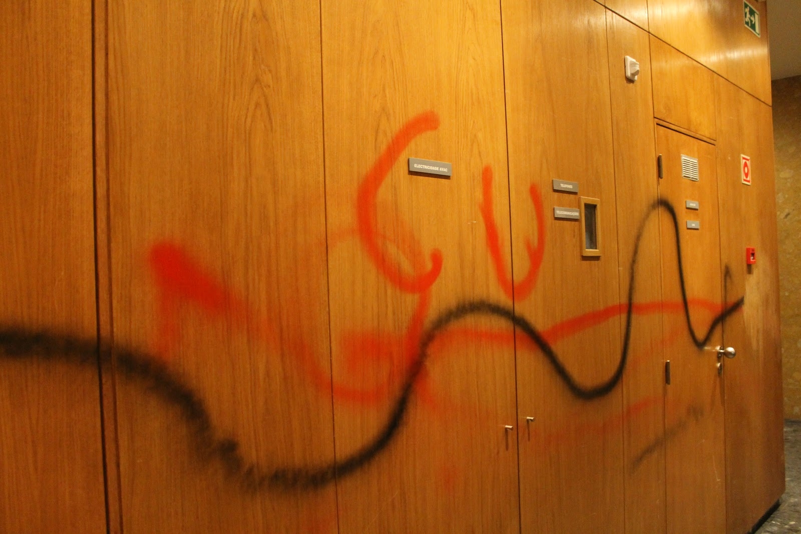 Vandalismo no condomínio