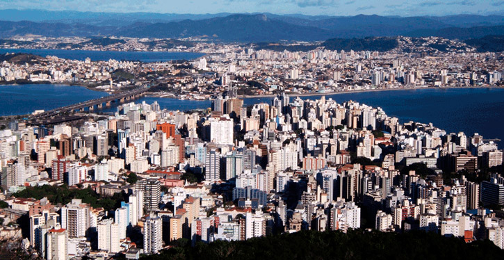 A expectativa do mercado imobiliário é de que o ano termine com números positivos, fato que não ocorre desde 2016