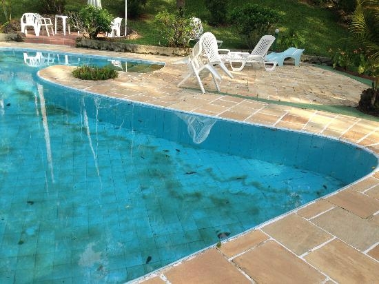 Piscina limpa o ano todo