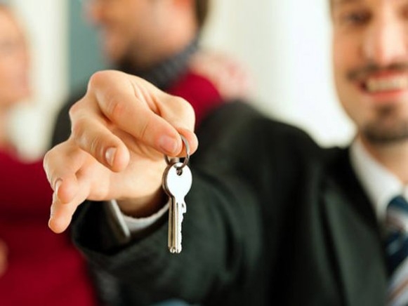 Transação imobiliária é função exclusiva para corretores