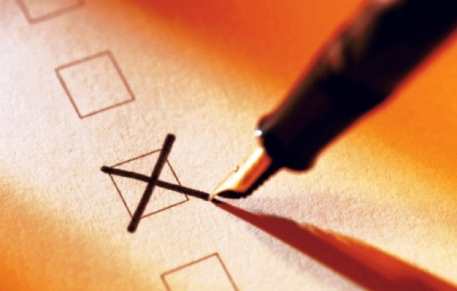 Qual é o quórum necessário para alteração do regimento interno?