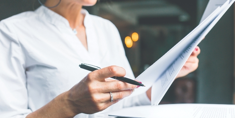 Declaração de quitação de débitos condominiais na compra de imóveis