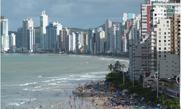 Síndicos aproveitam a temporada para a prestação de contas