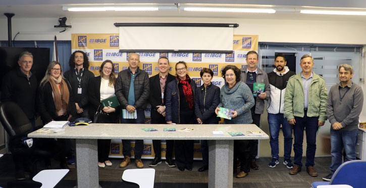 Reunião do IBGE esclarece dúvidas de síndicos