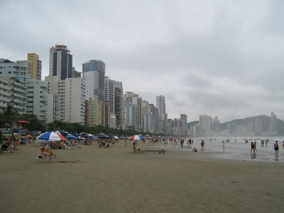 Balneário Camboriú: Segurança nas sacadas