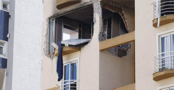 A explosão teria acontecido justamente porque o tipo de impermeabilização realizado usava um componente altamente inflamável.