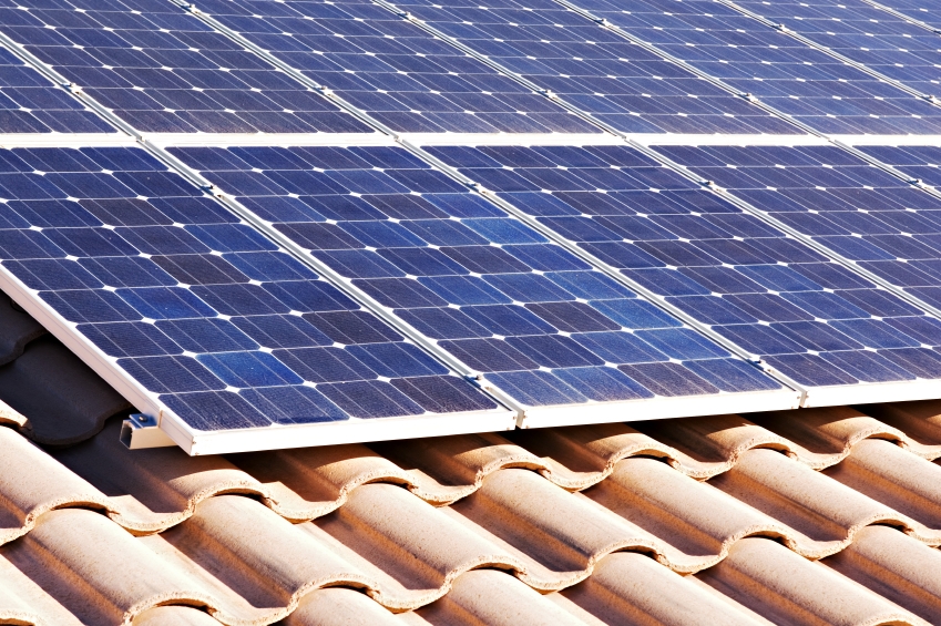 1 milhão de brasileiros devem gerar sua própria energia limpa em 8 anos