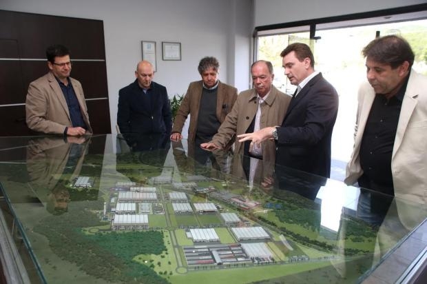 Na foto, da esquerda para a direita, Tilp, Hang, Vaz, Leão, Hack e Barbosa Foto: Marcelo Kupicki / Divulgação