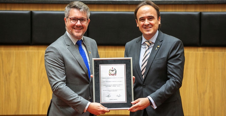 Creci-SC completa 50 anos e Assembleia homenageia entidade