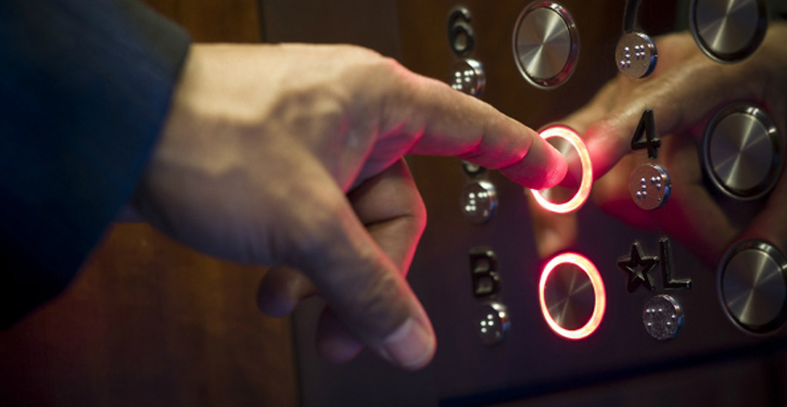 Elevadores na mira dos síndicos