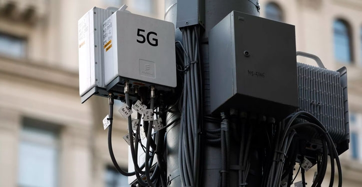 As antenas 5G podem ser instaladas em postes de iluminação, semáforos e pontos de ônibus
