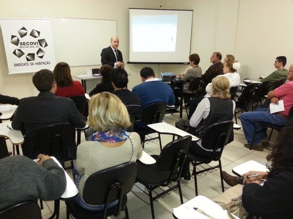 Secovi-Sul/SC promove 4º Encontro dos Síndicos