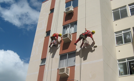 Precauções com acidentes de trabalho em obras