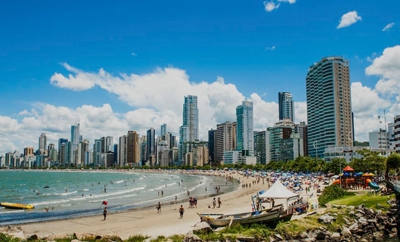 Condomínios de Balneário Comboriú terão leitura individual de água