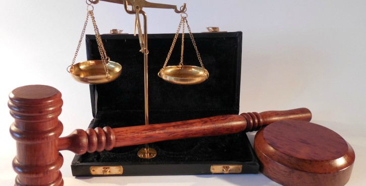 Projeto criminaliza recebimento de comissão por síndico por contratos