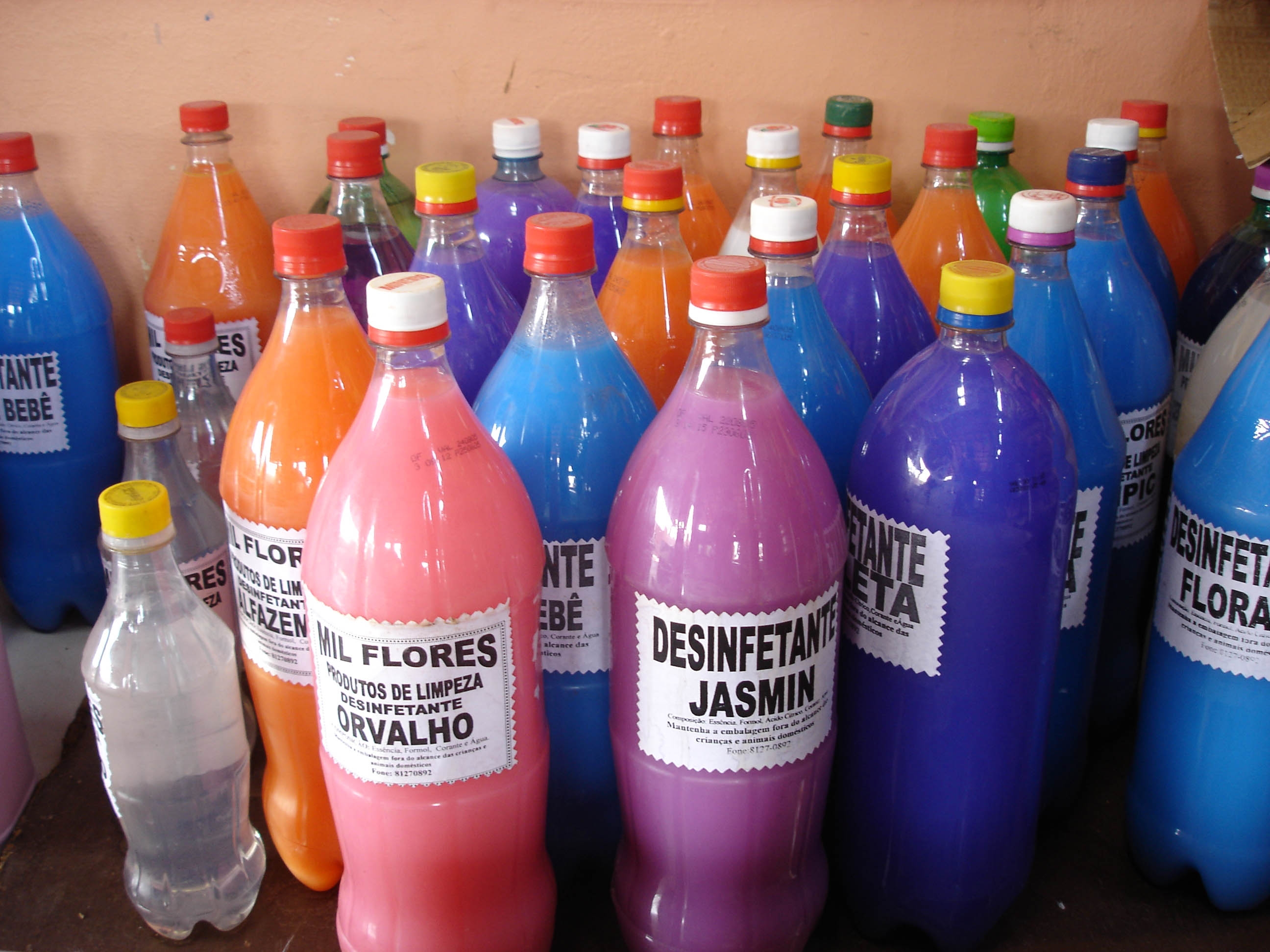 Cuidados com produtos de limpeza