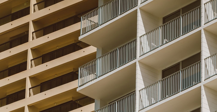 Condomínios distantes do mar são impactados por nova demarcação de terrenos de marinha