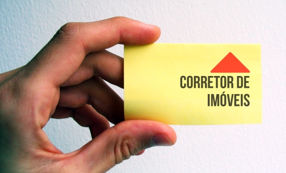 Zelador não é corretor de imóveis
