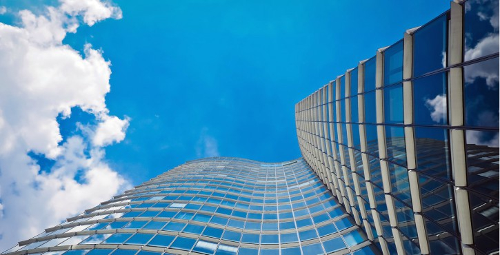 Queda de partes da estrutura dos prédios