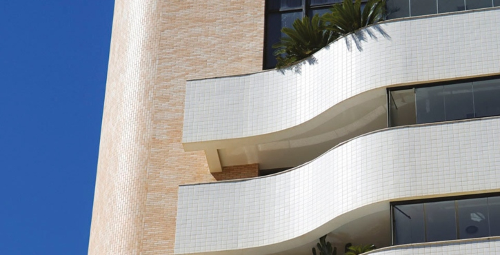 Vantagens e desvantagens de revestir com pastilhas