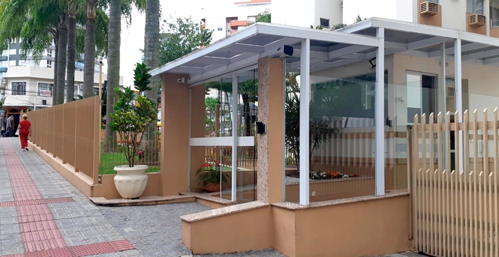 Como deve ser a contratação de porteiro folguista? Ele tem os mesmos direitos dos outros funcionários?