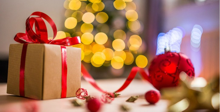 Prédios ganham decoração natalina