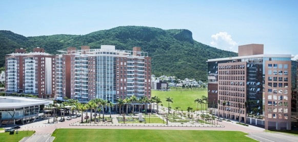 Cidade Pedra Branca é pioneira em carro compartilhado para condomínio no país