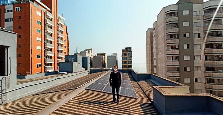 Sílvio Rosa, síndico do Edifício Fontainebleau: geração de energia solar é usada nas áreas comuns, elevadores, bombeamento e iluminação