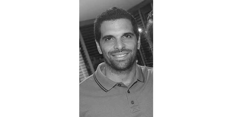 Posso fechar minha sacada?