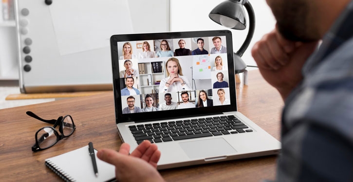 Lei que regulariza assembleia virtual de condomínios é sancionada; entenda